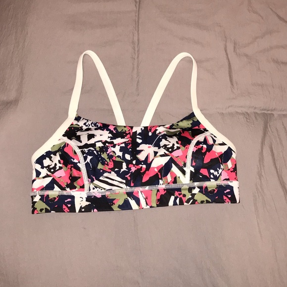 Lululemon Rise and Run sports bra - Picture 3 of 5